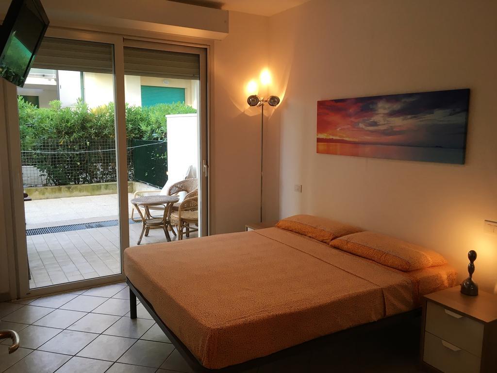 Casa Vacanze "Marina Vecchia" Villa Сенигалия Екстериор снимка